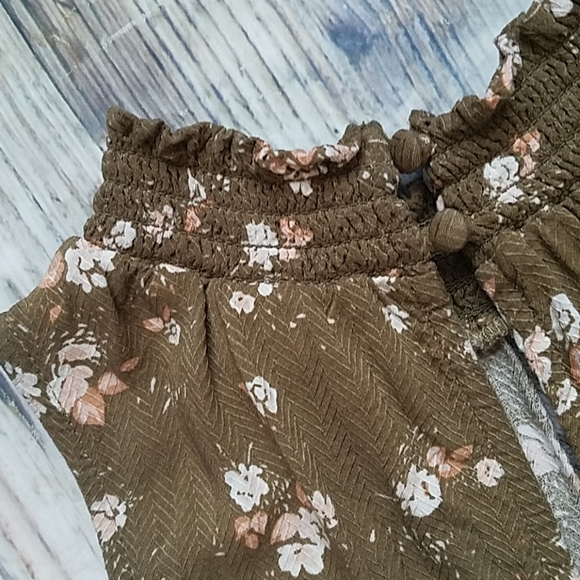 a new day Sleeveless Top - Picture 7 of 8